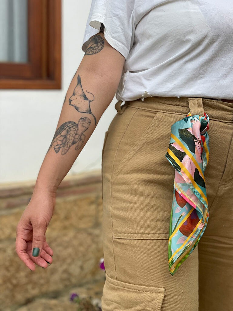 Pañoleta Colombia Mágica