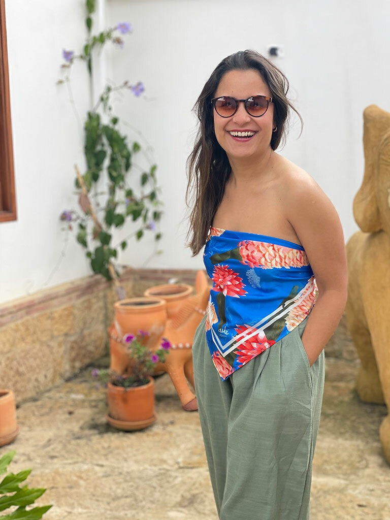 Pañoleta Flores Exóticas