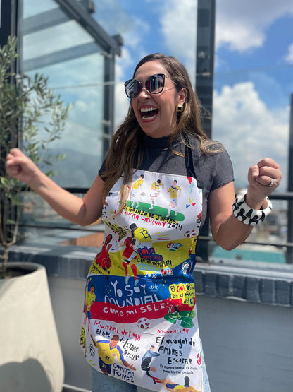 Delantal con diseños de goles histórico de Colombia — James, Rincón y Mundial 98 — regalo para hinchas colombianos, regalo colombiano de cocina, colombianos en el exterior y turistas, regalo gastronómico, pechera. Ailé
