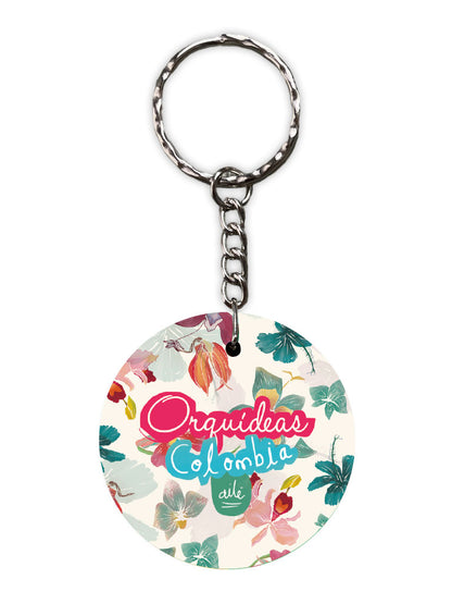Llavero souvenir , con diseño de orquídeas de Colombia - Flor emblemática en tonos rosas y verdes ,  detalle empresarial llavero colombiano, llavero Colombia regalo viajero madera original, Colombian wooden keychain souvenir, llavero souvenir Colombia, regalo original llavero Colombia madera, llavero recuerdo Colombia, llavero artístico colombiano, llavero con diseño colombiano original.Ailé