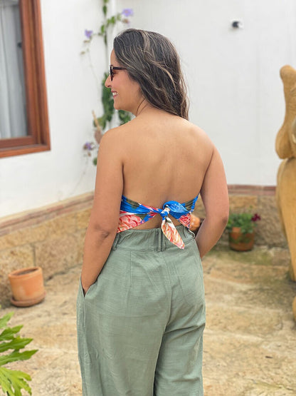 Pañoleta Flores Exóticas