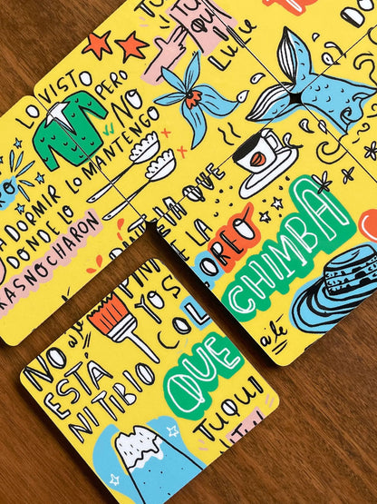 Portavasos de madera con dichos y frases colombianas ilustradas en amarillo, souvenir colombiano, recuerdo de viaje original, regalo para extranjeros, colombianos en el exterior y turistas, regalo para hombre, idea de recuerdos de colombia para extranjeros, regalo para mujer, set de portavasos. Ailé