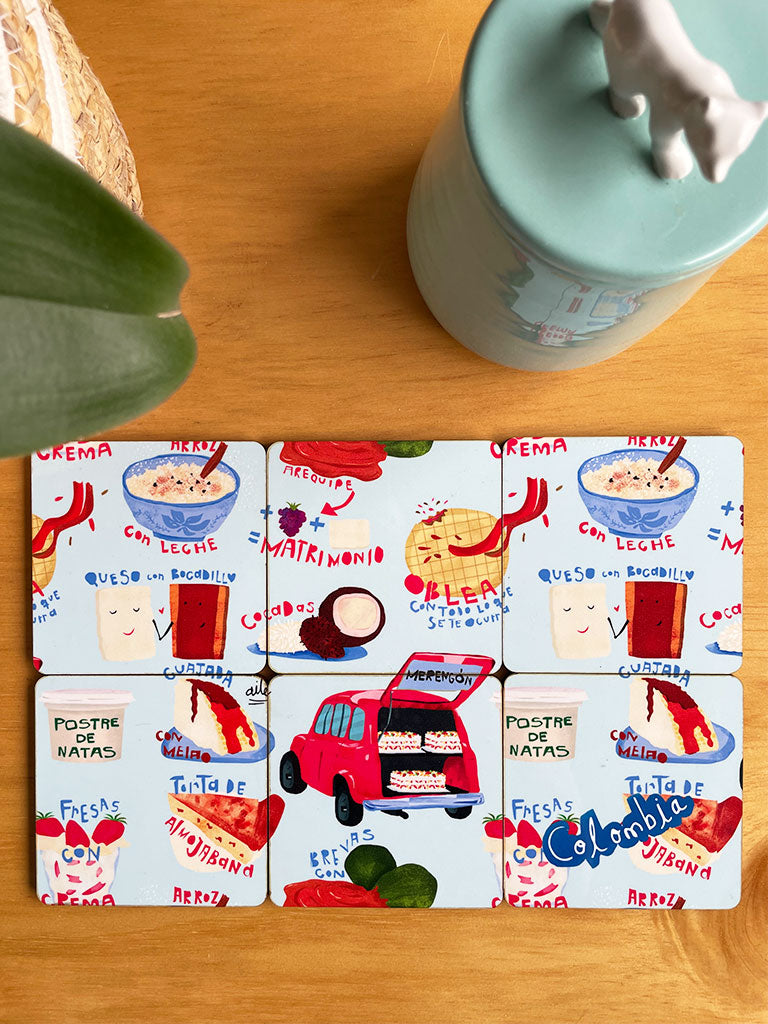 Set de portavasos con ilustración ,con ilustración de postres colombianos — lleno de dulces típicos ilustrados con nombres: "Merengón", "Torta de almojábana", "Cuajada con melao", "Postre de natas", "Arroz con leche", "Queso con bocadillo", "Brevas con arequipe", "Cocadas", "Fresas con crema" "Oblea" renault 4. Souvenir postres de Colombia, recuerdo de viaje original, regalo para extranjeros, colombianos en el exterior y turistas, regalo para hombre, idea de recuerdos de colombia para extranjeros.aile