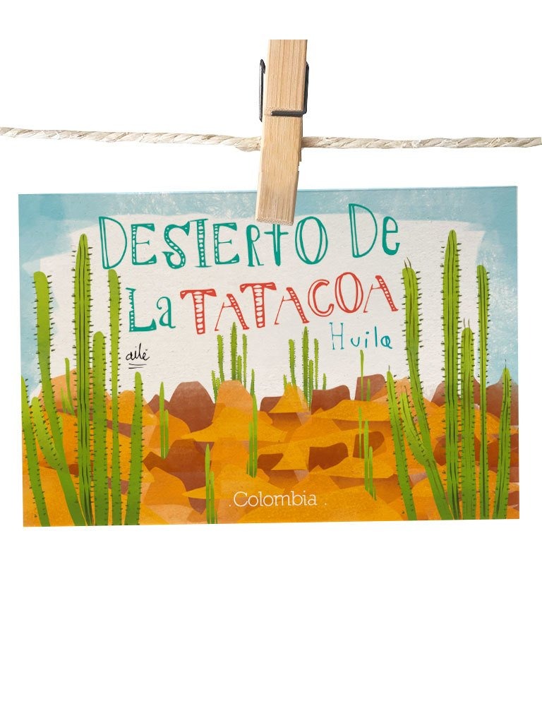 Detalle ilustración Desierto de la Tatacoa, postales souvenir hechas en Colombia, postal paisaje Huila Colombia, postal souvenir Tatacoa, postal cactus Tatacoa ilustrados, regalo souvenir Huila Colombia, postal coleccionable paisajes Colombia, postal para enviar Colombia, sustainable paper postcard Colombia, tarjeta postal recuerdo Colombia, postal coleccionable colombiana, Colombian souvenir postcard, tarjetas postales colombianas online. Ailé